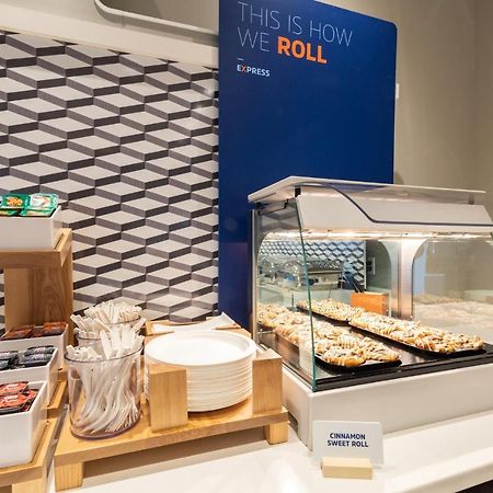 Holiday Inn Express & Suites - Austin - Manor By Ihg Bagian luar foto