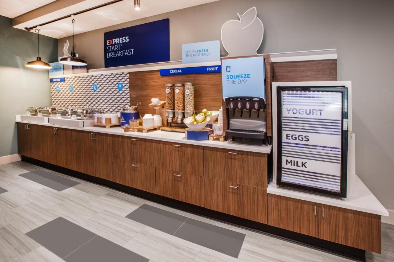 Holiday Inn Express & Suites - Austin - Manor By Ihg Bagian luar foto