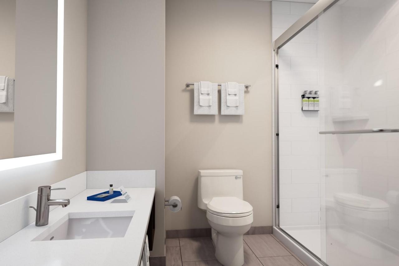 Holiday Inn Express & Suites - Austin - Manor By Ihg Bagian luar foto